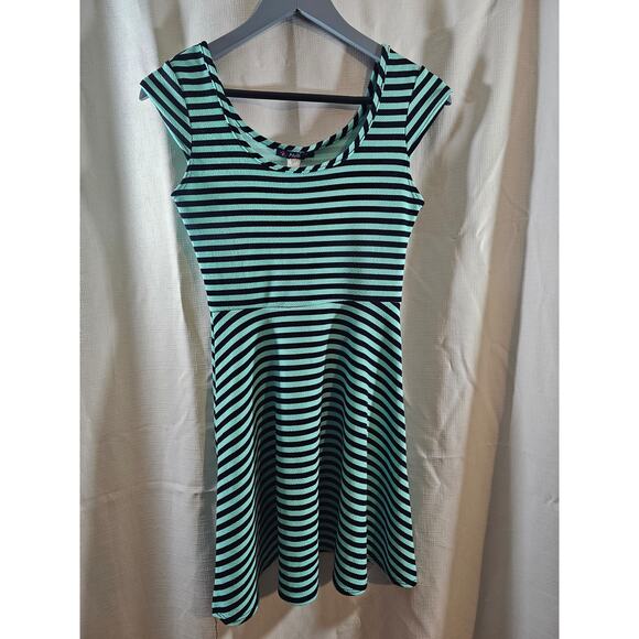 Myth Dress Striped Mint Green and Black size Small - Picture 1 of 4